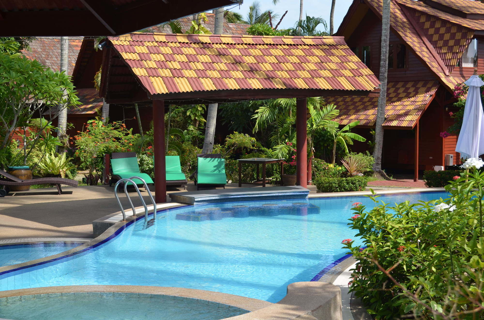 Coconut Village A3 *