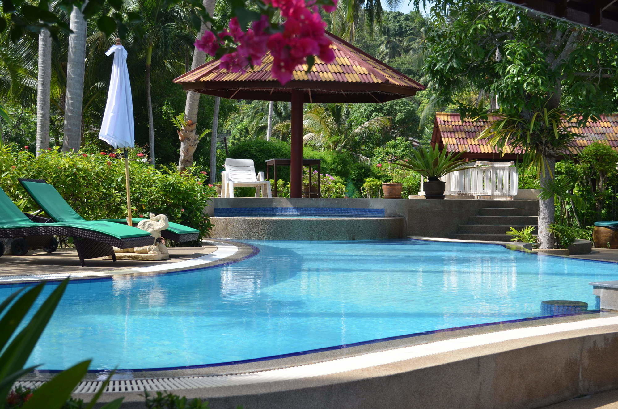 Coconut Village A3 *