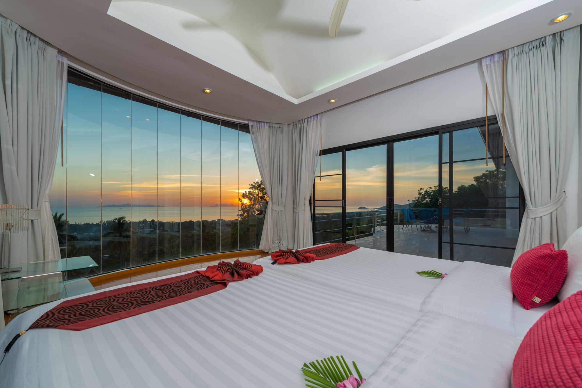 White Stone With Sea View & Private Pool *
