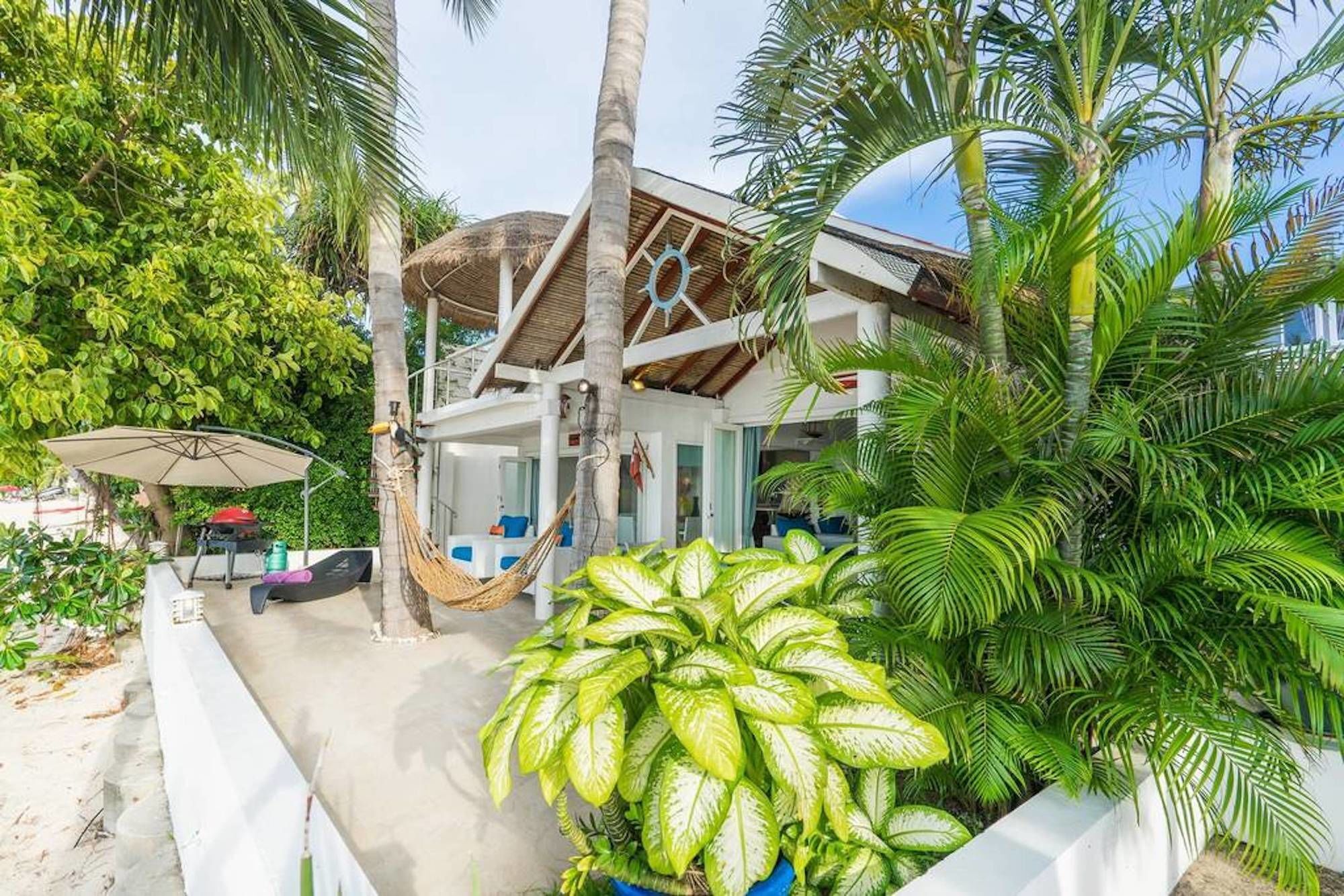 3 Bedroom Front - On Beautiful Bangrak Villa *
