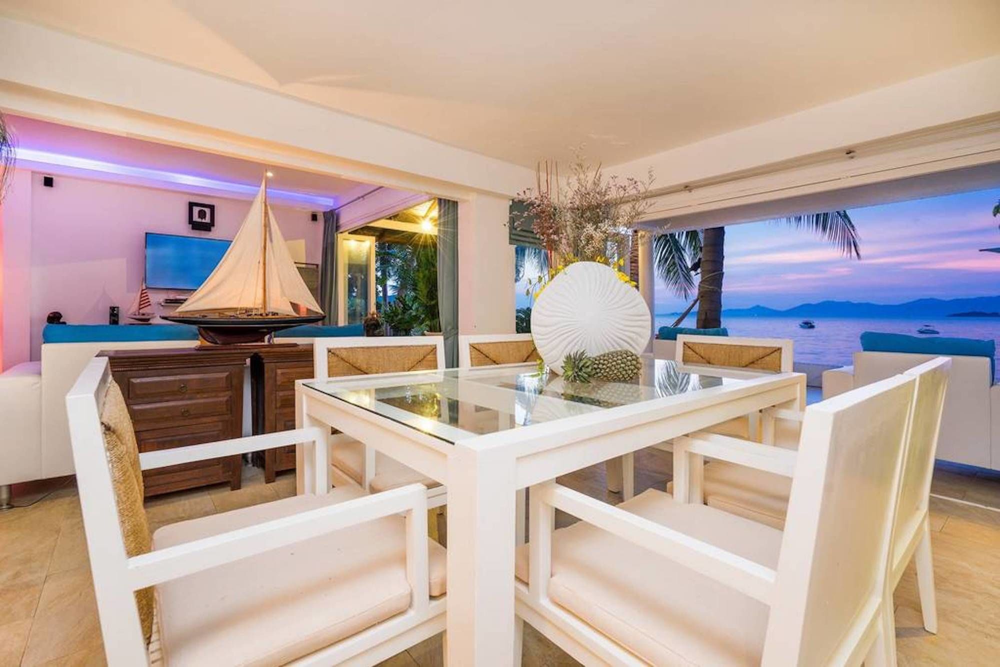 3 Bedroom Front - On Beautiful Bangrak Villa *