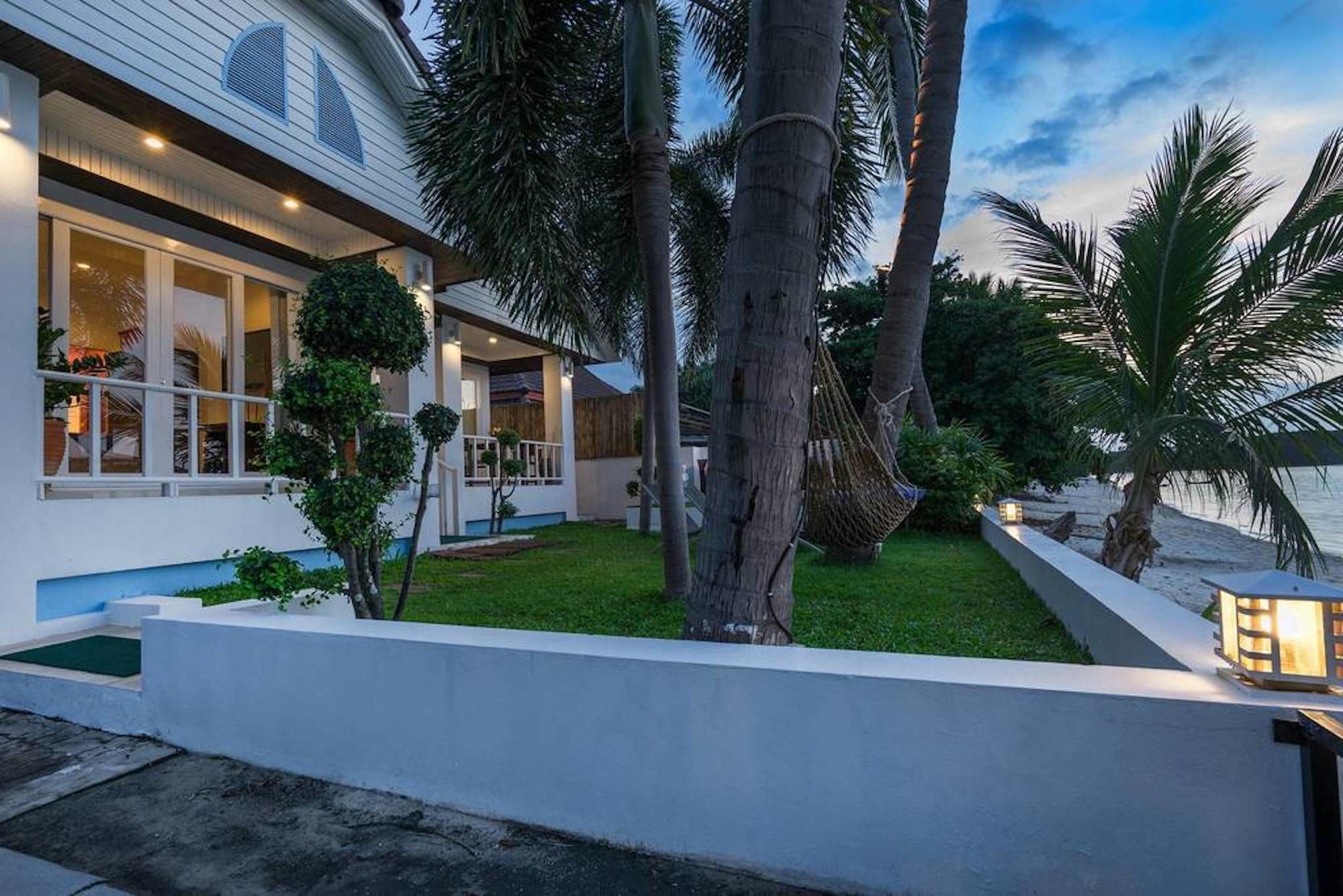 Villa 3 Bedroom Front - On Beautiful Bangrak Bophut