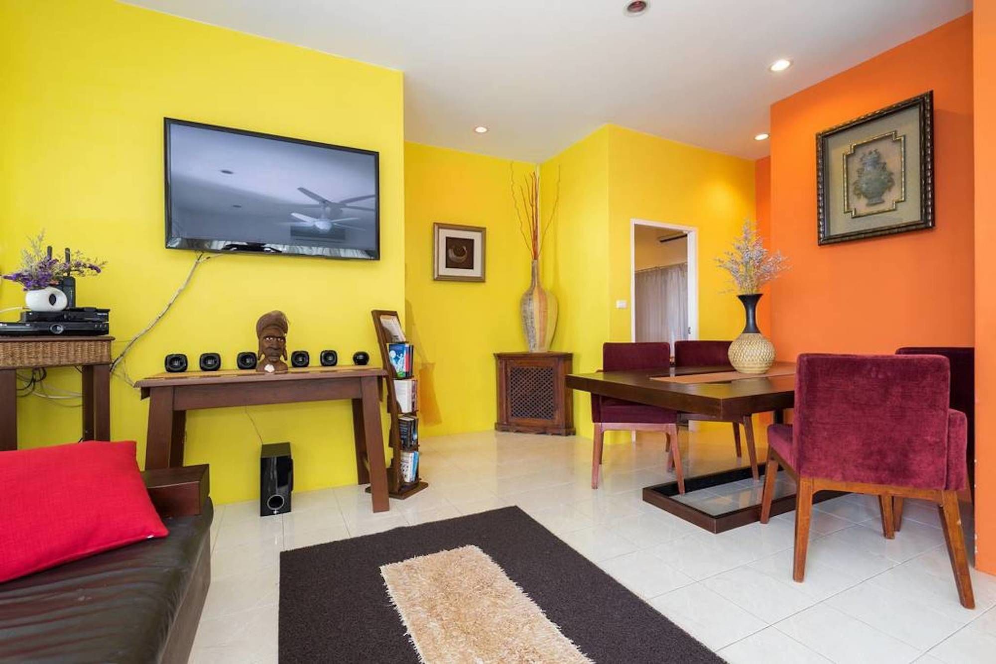 3 Bedroom Front - On Beautiful Bangrak Villa *