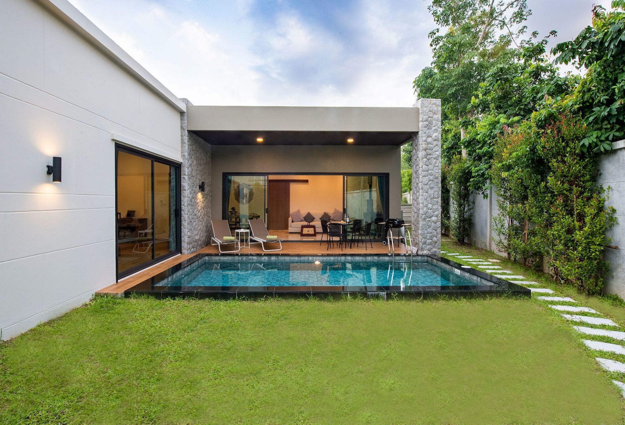 Acasia Pool Phuket 3* Chalong