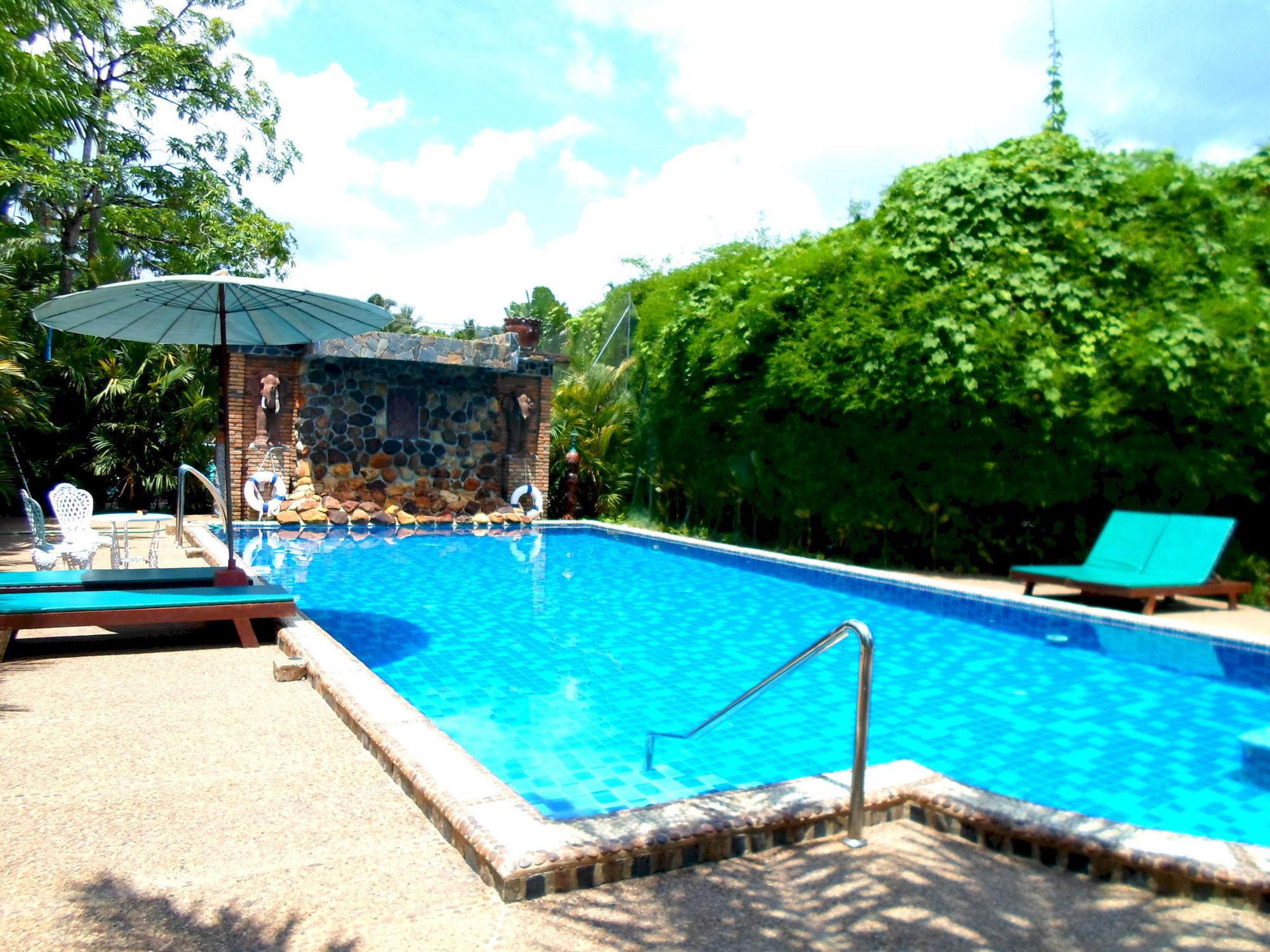 Khaosok And Resort