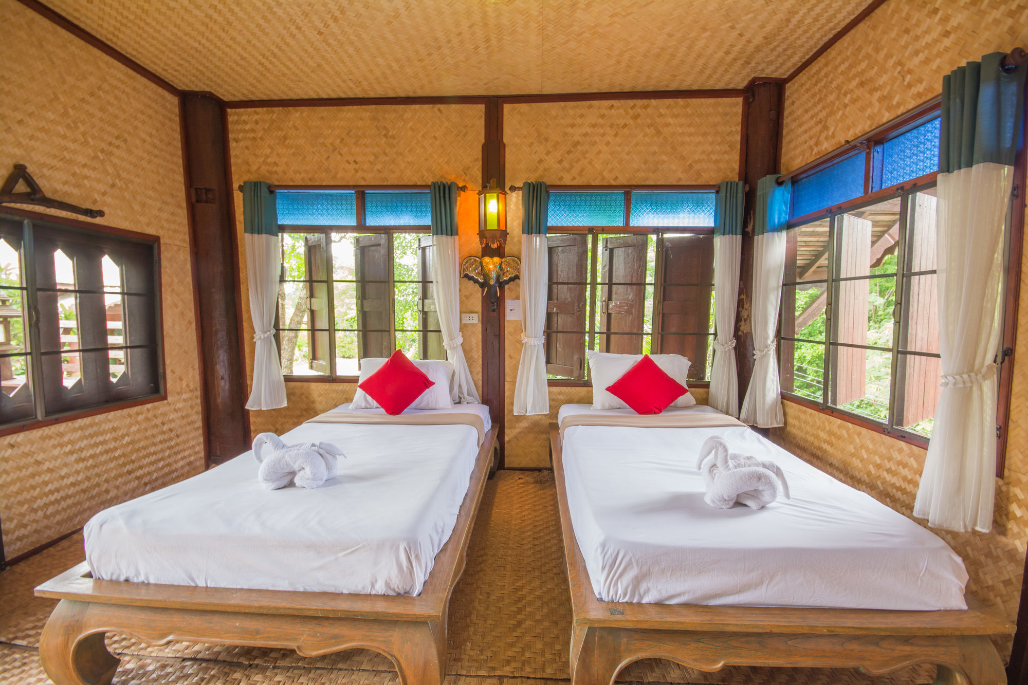 Phu Proud Resort 3*