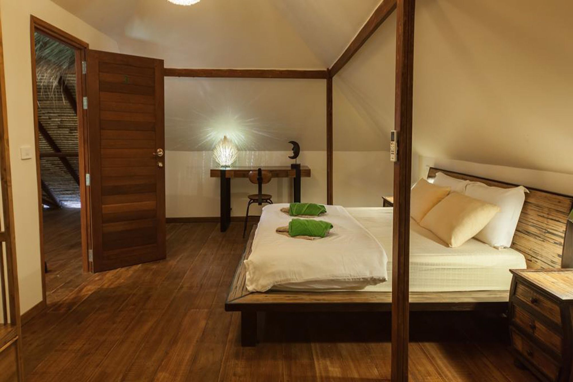 Baan Yai 5 Bedrooms Villa *