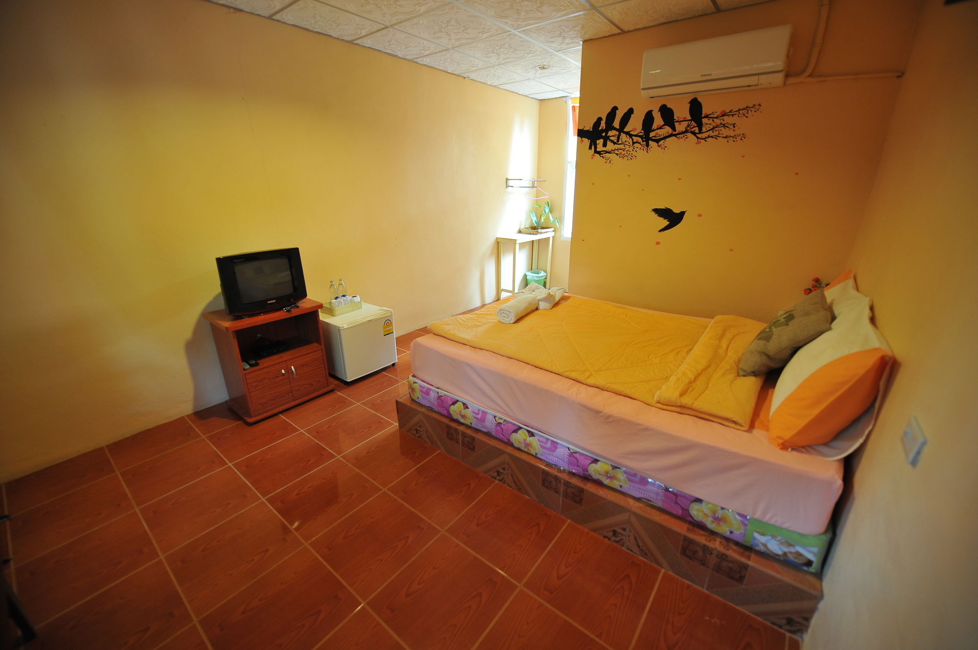 Resort Ban Tonnam Suan Phueng