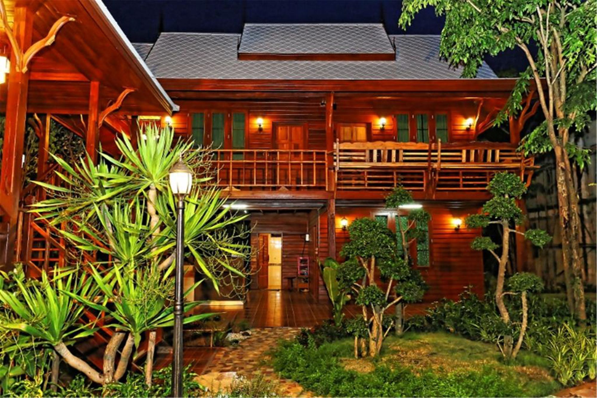 Sunlove And Spa - Royal View Resort