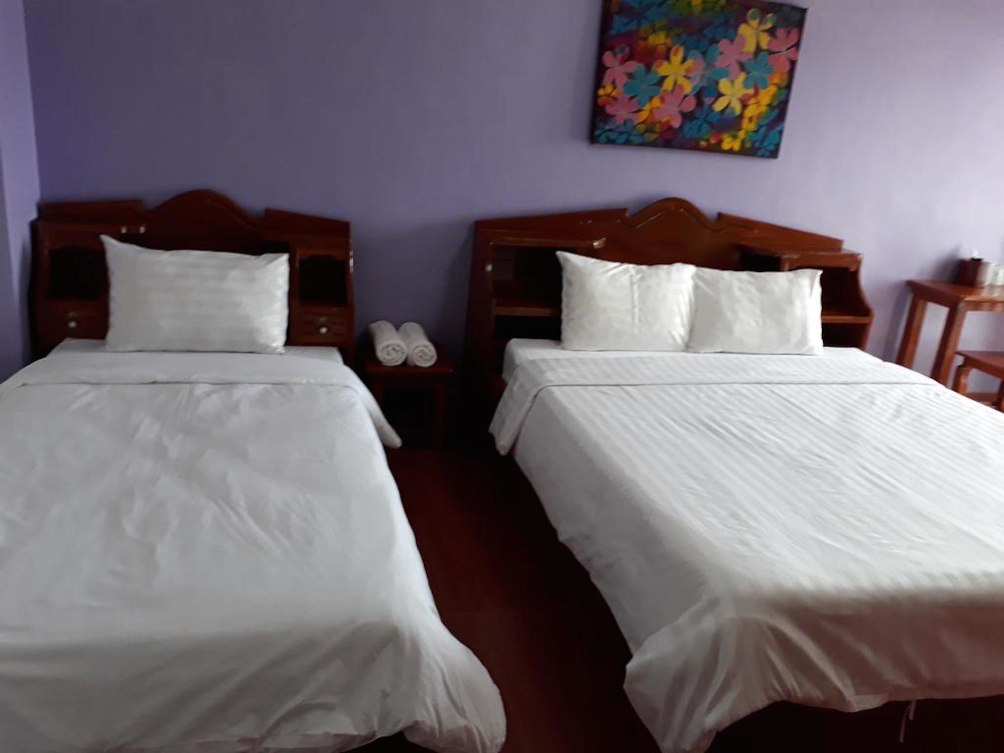 Apatsanan Place 3*