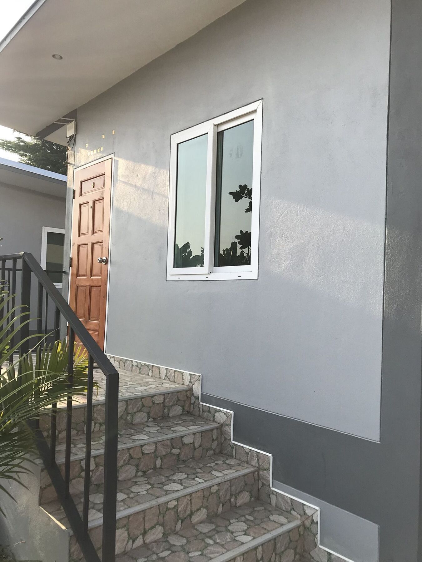 Guest house Baan Phu Jad 2*