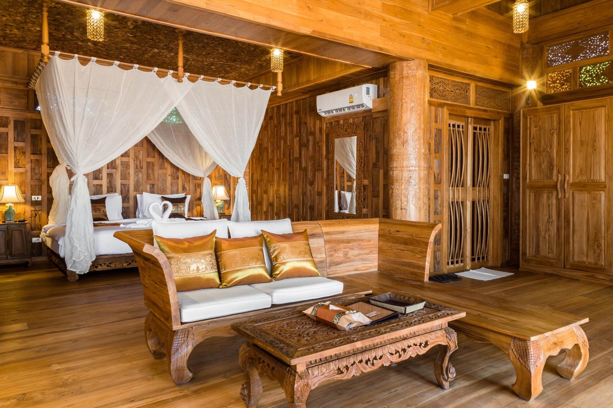 Santhiya Phuket & Resort Khok Kloi