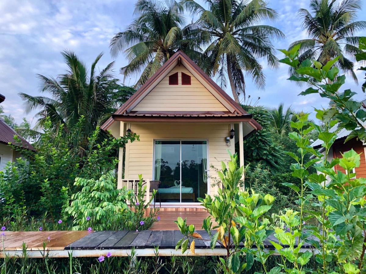 Resort Baan Thung