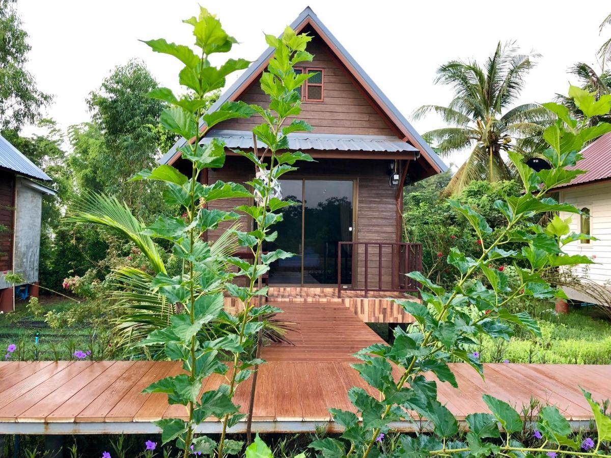 Resort Baan Thung *