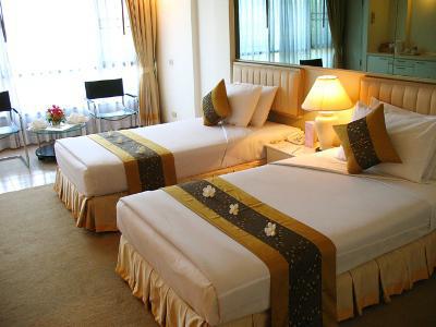 Royal Gems Golf Nakhon Pathom