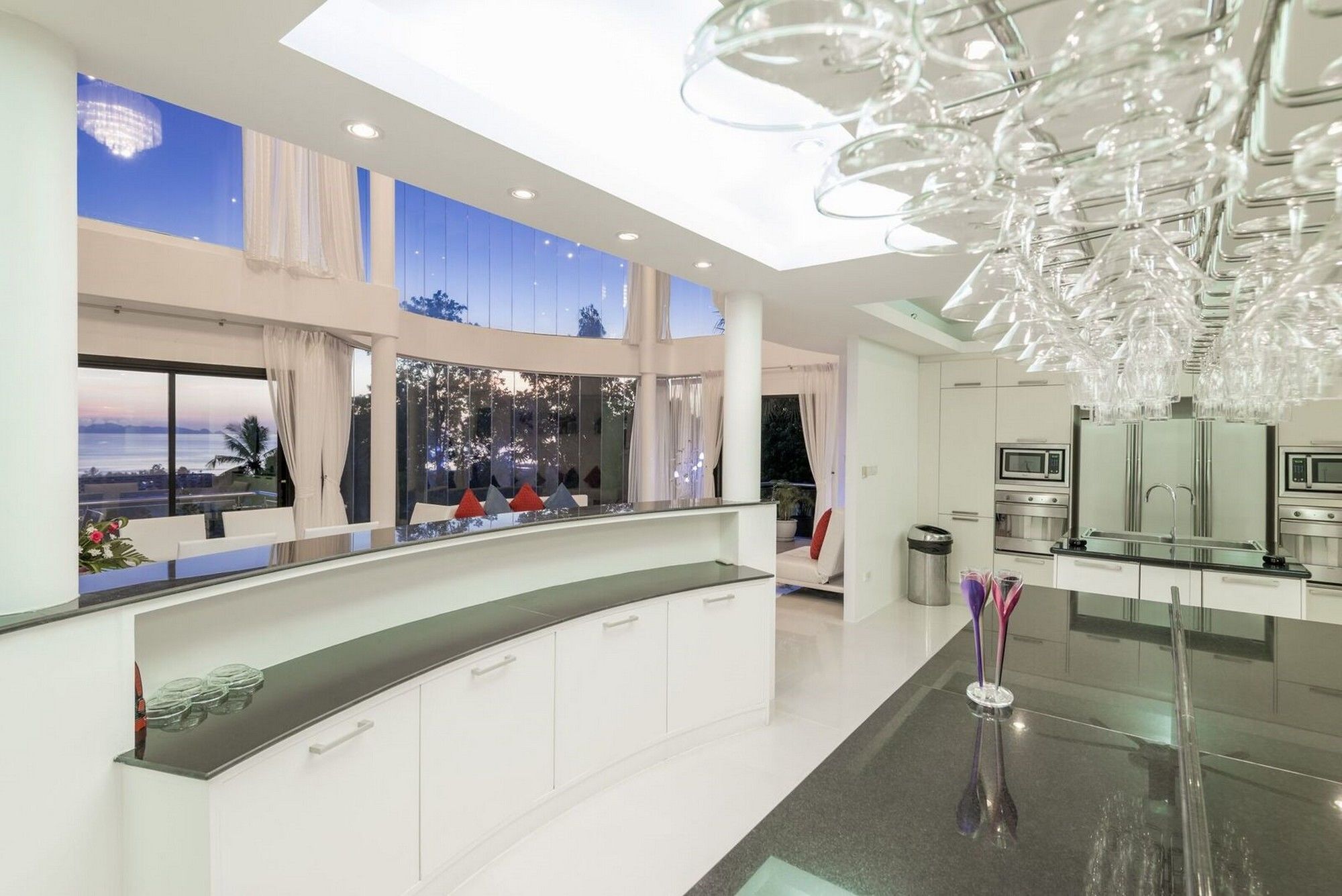 Villa White Stone - Luxurious Sunset View 4 Bed Pool