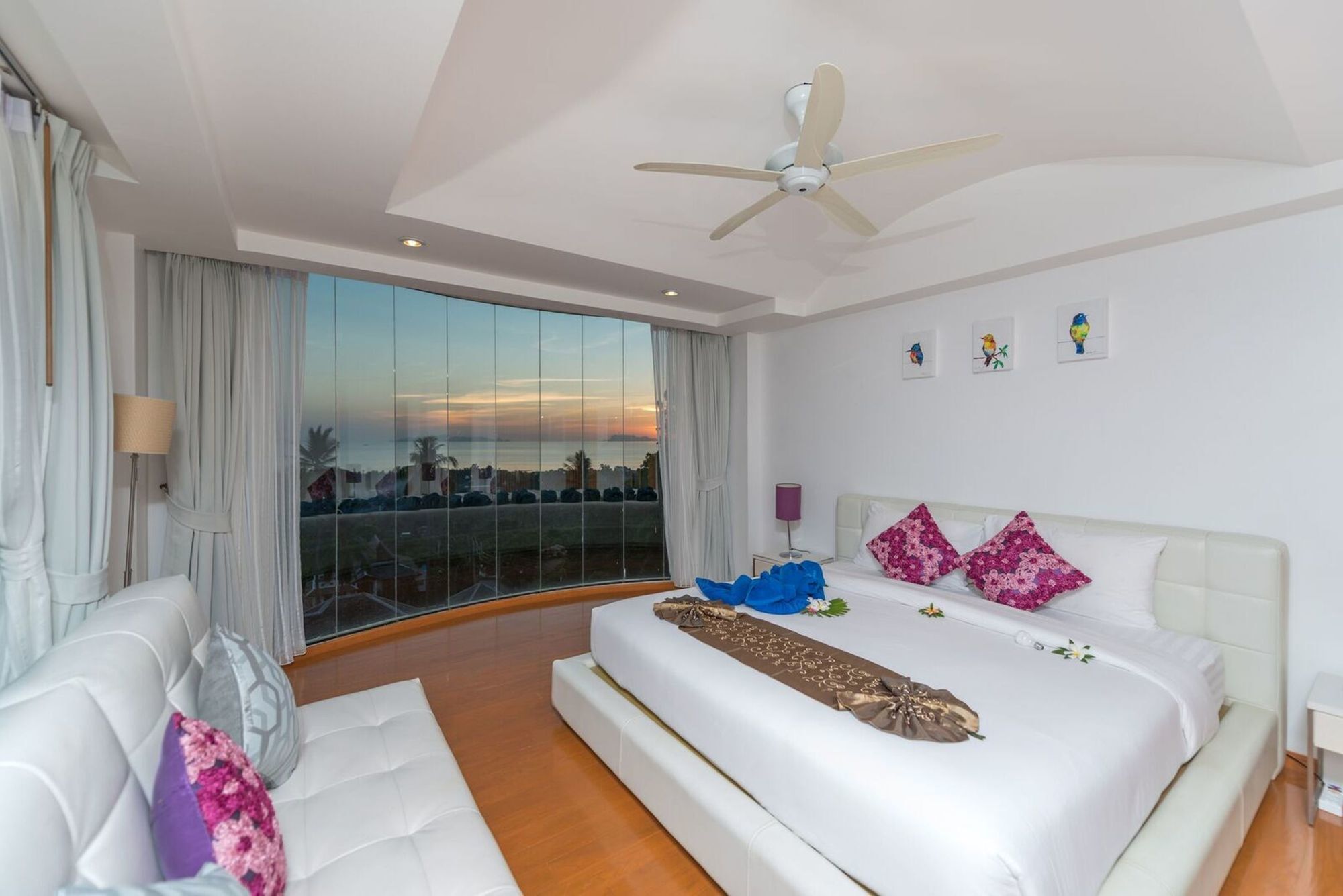 Villa White Stone - Luxurious Sunset View 4 Bed Pool *