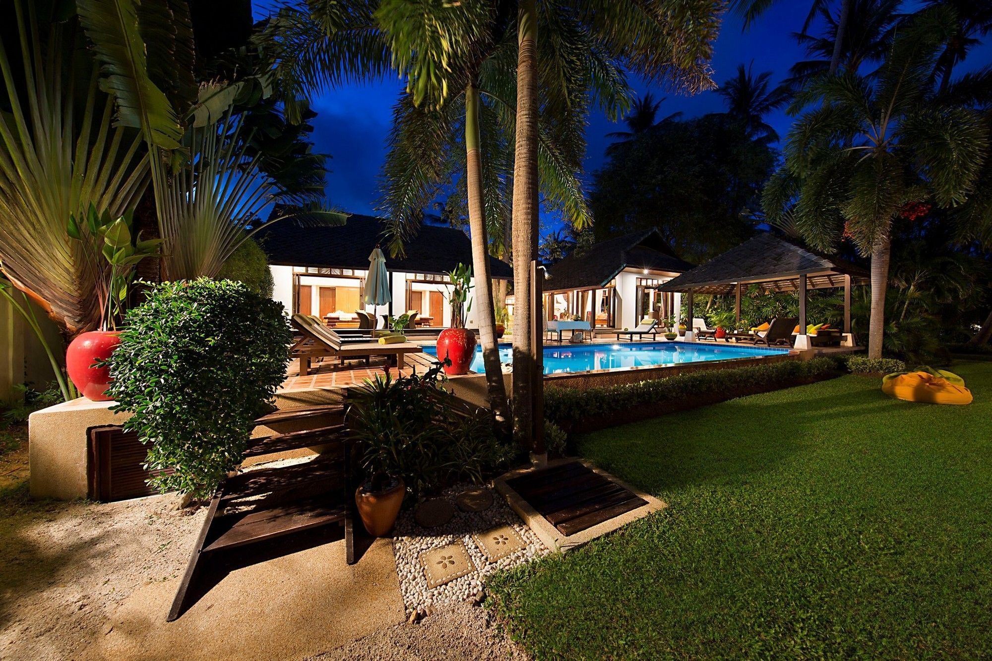 Villa Ban Laem Sor - Tropical Beachfront Retreat Taling Ngam (Koh Samui)