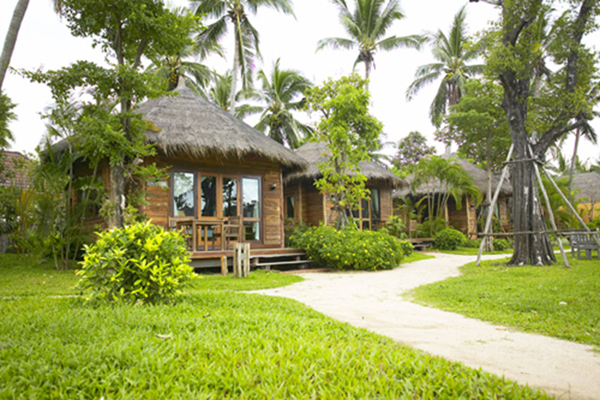 Keeree Waree Seaside Bang Saphan