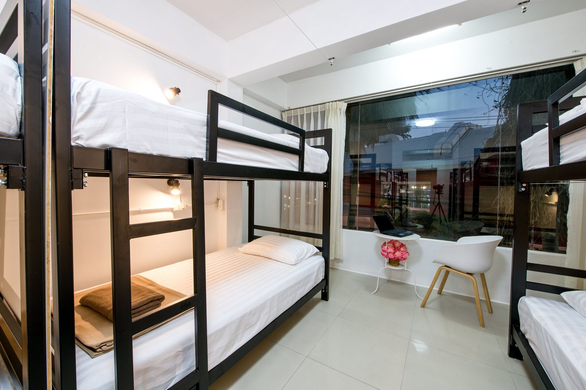Sindy's Hostel *