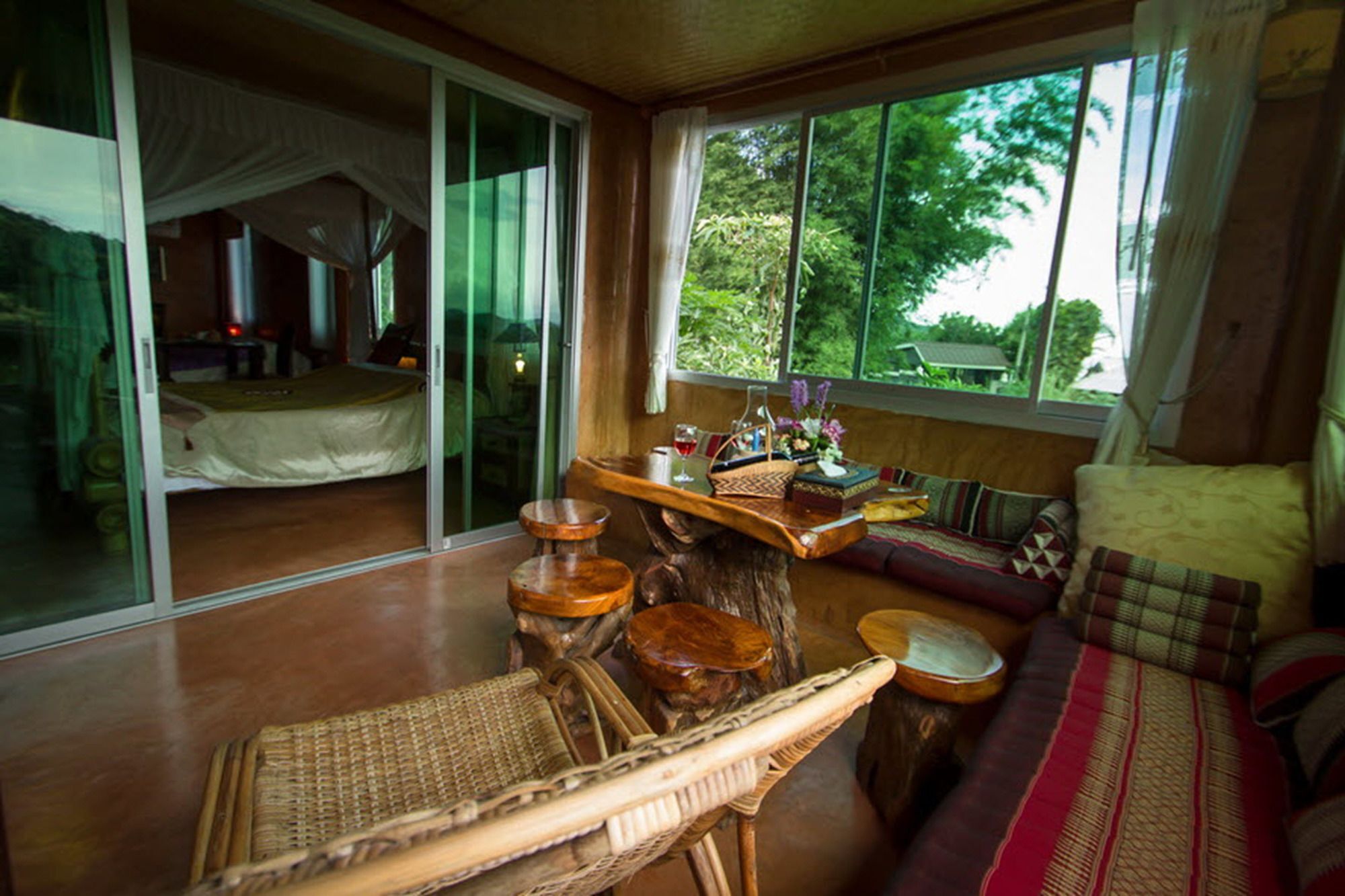 Monmaen & Resort