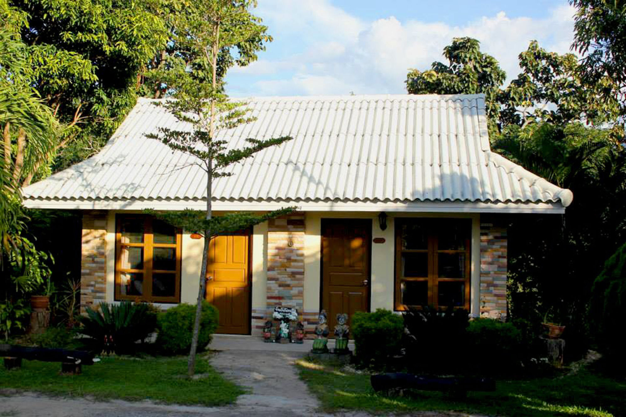 Baanphuthadol 2* Mae Hong Son