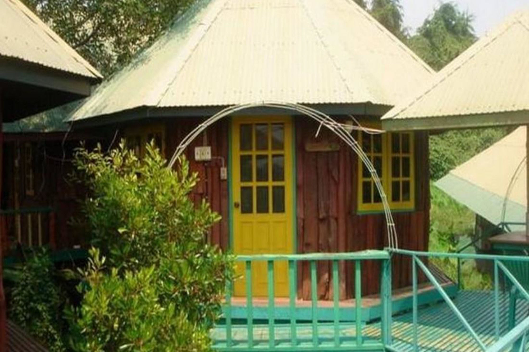 Sam's House Resort 3*