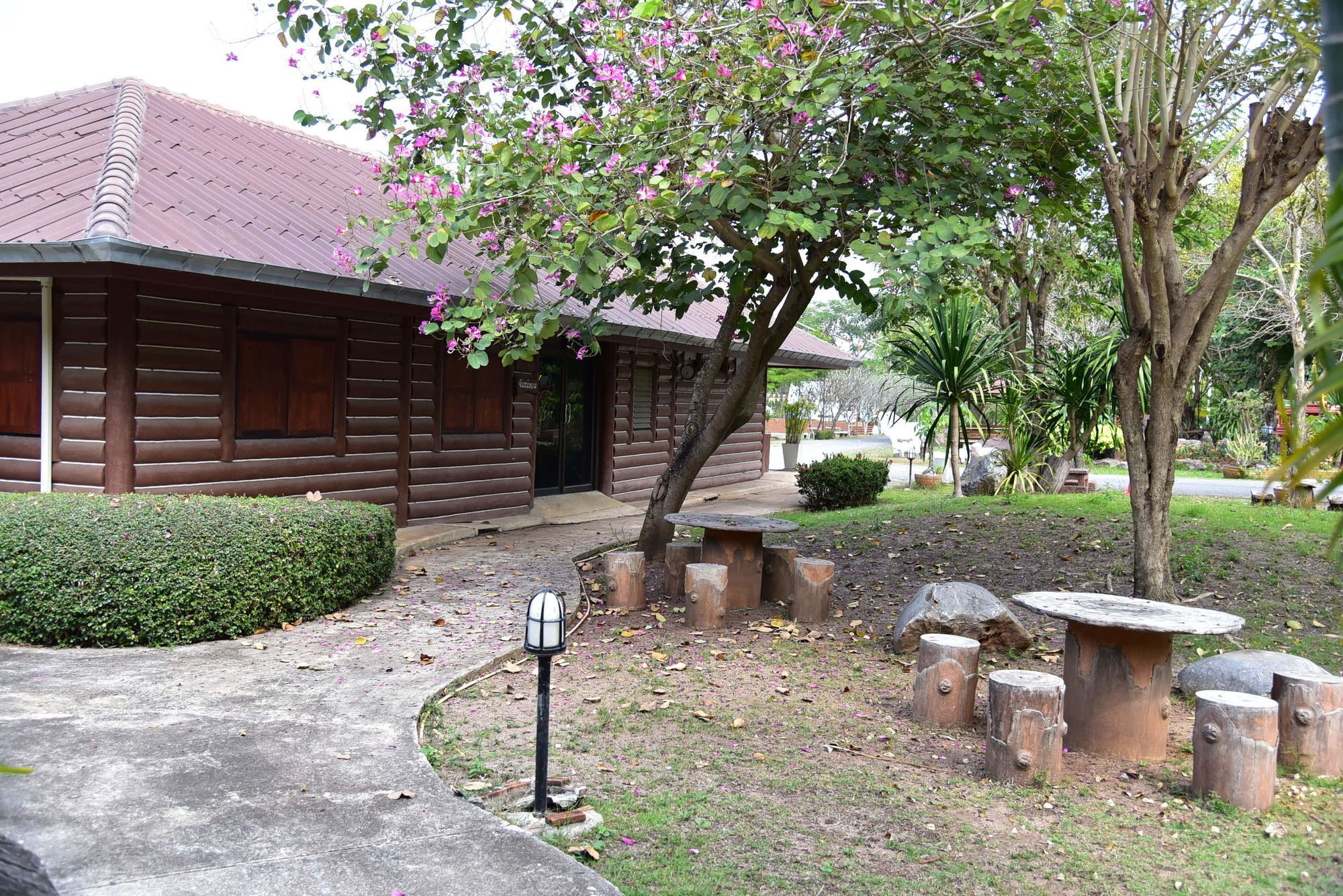 Maisuay Hotel