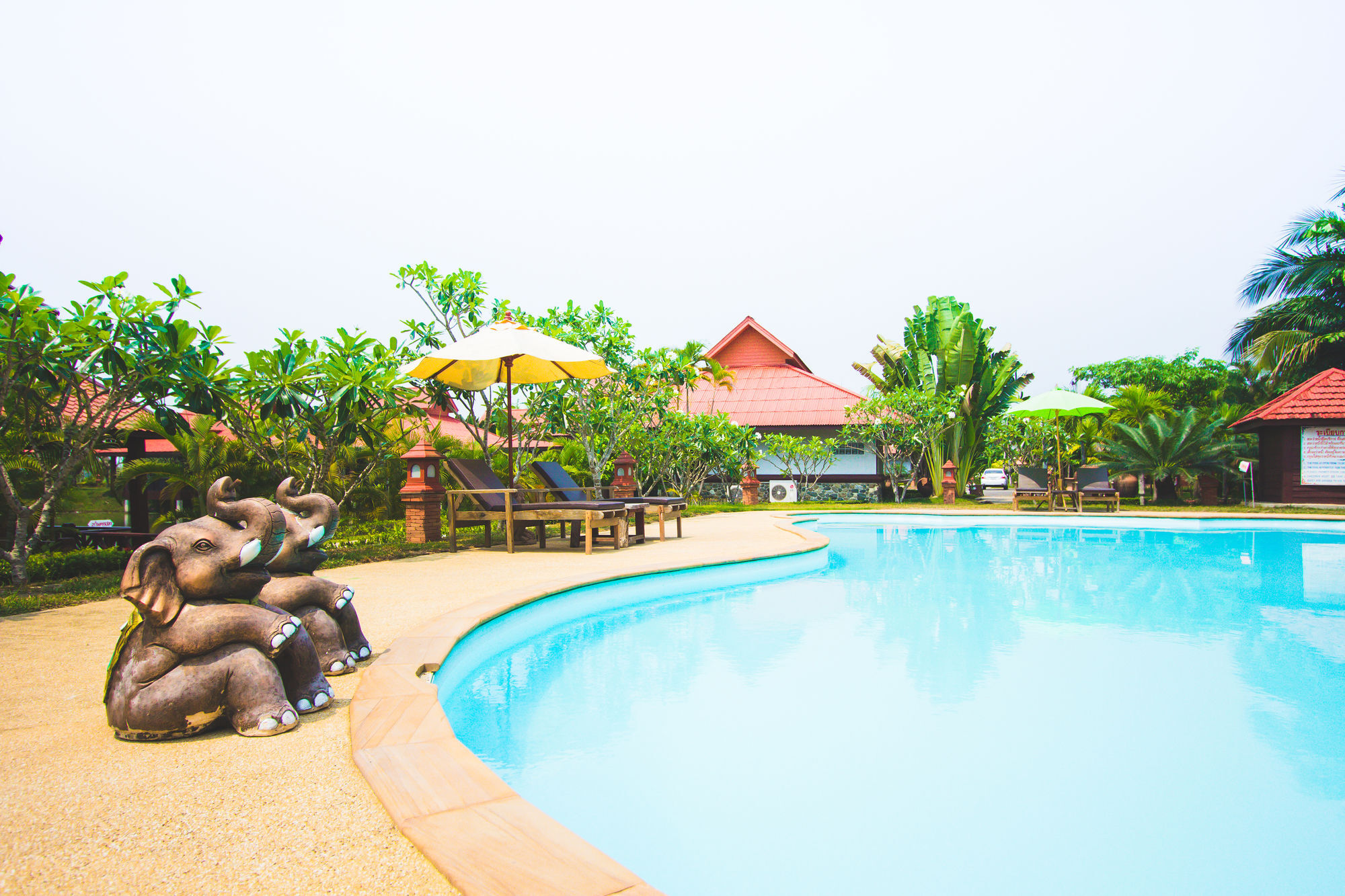 Silamanee & Hotel 4*