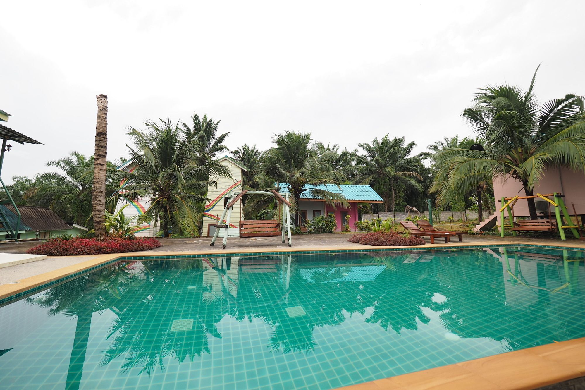 Oyo 75515 Sairung Resort Krabi