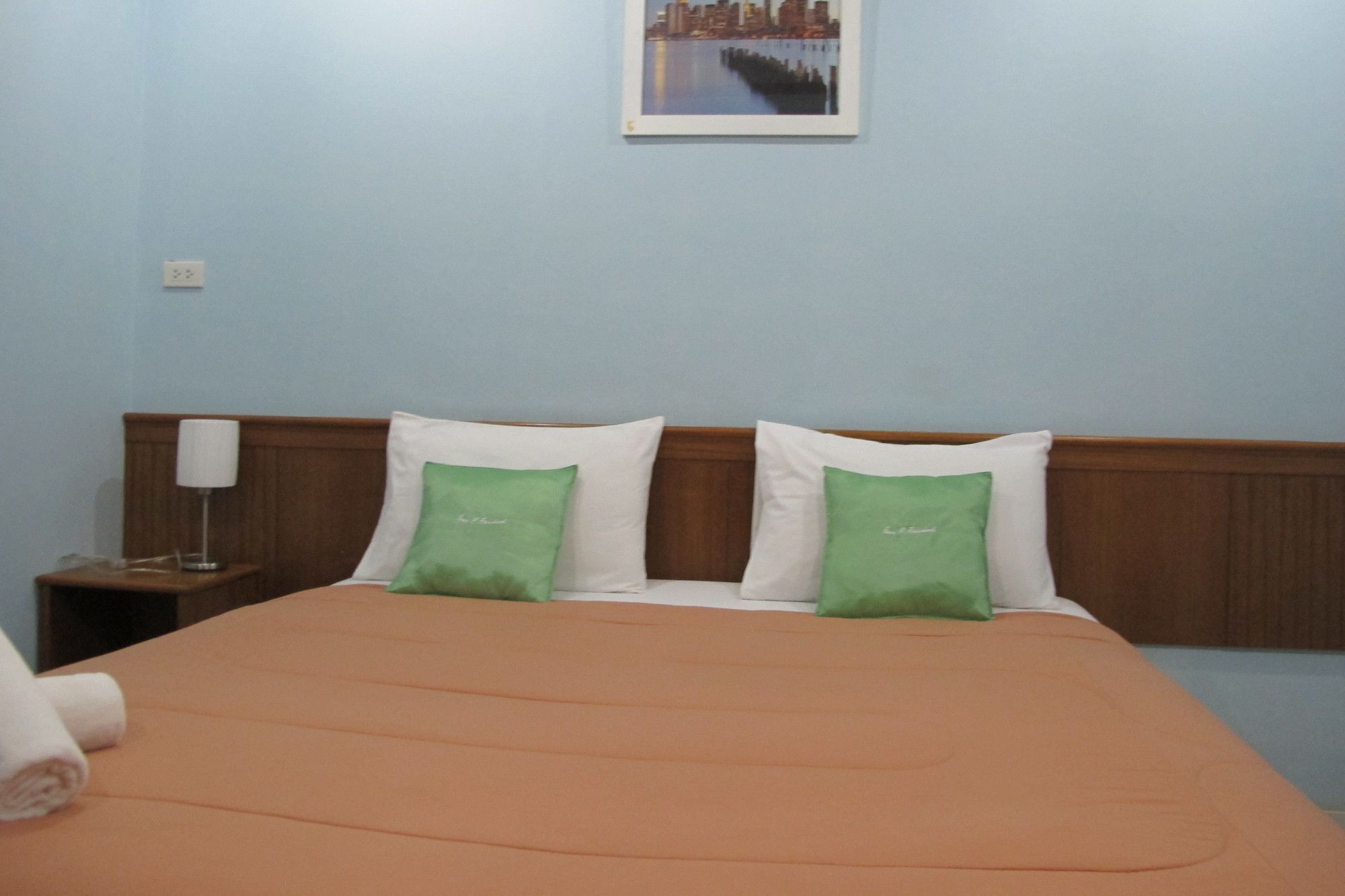 Four P Apartment Surat Thani