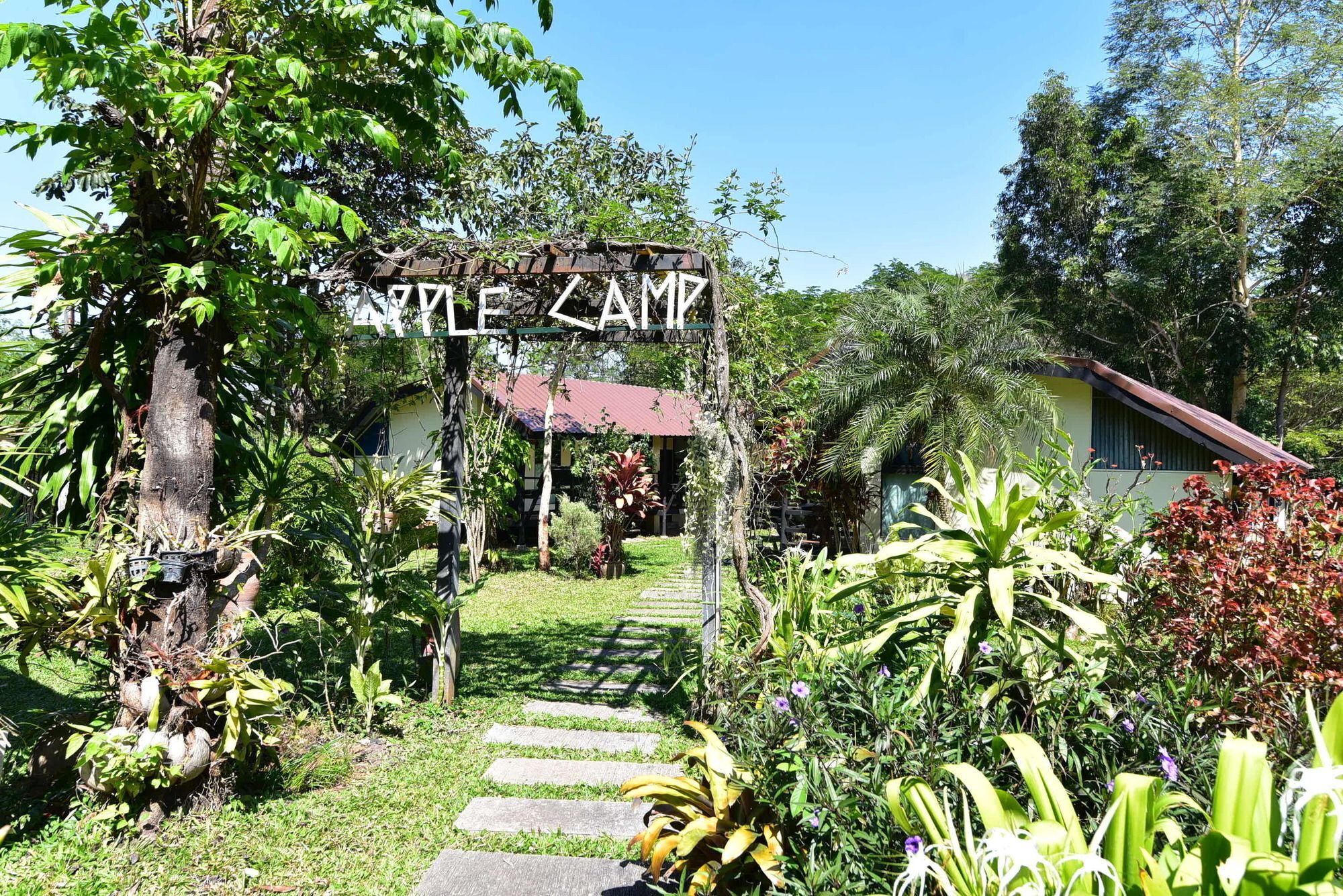 Apple Camp Khaoyai Resort 2*