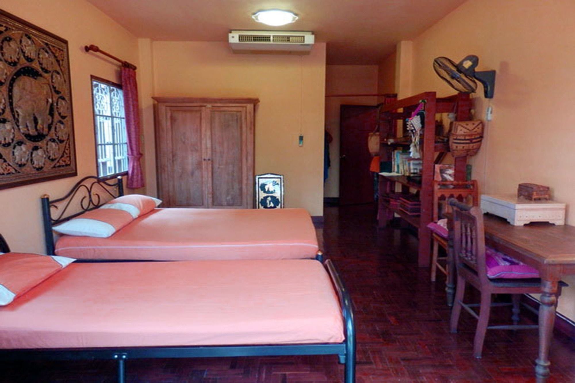 Golden Teak Resort 2*
