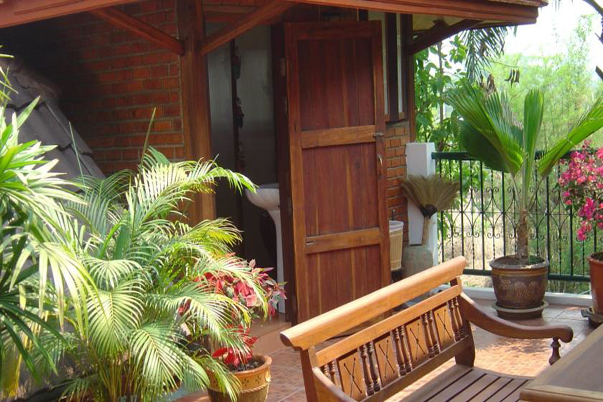 Golden Teak Resort
