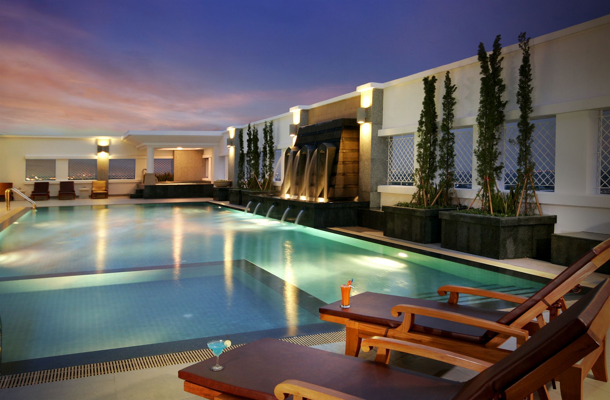 Kantary Hotel