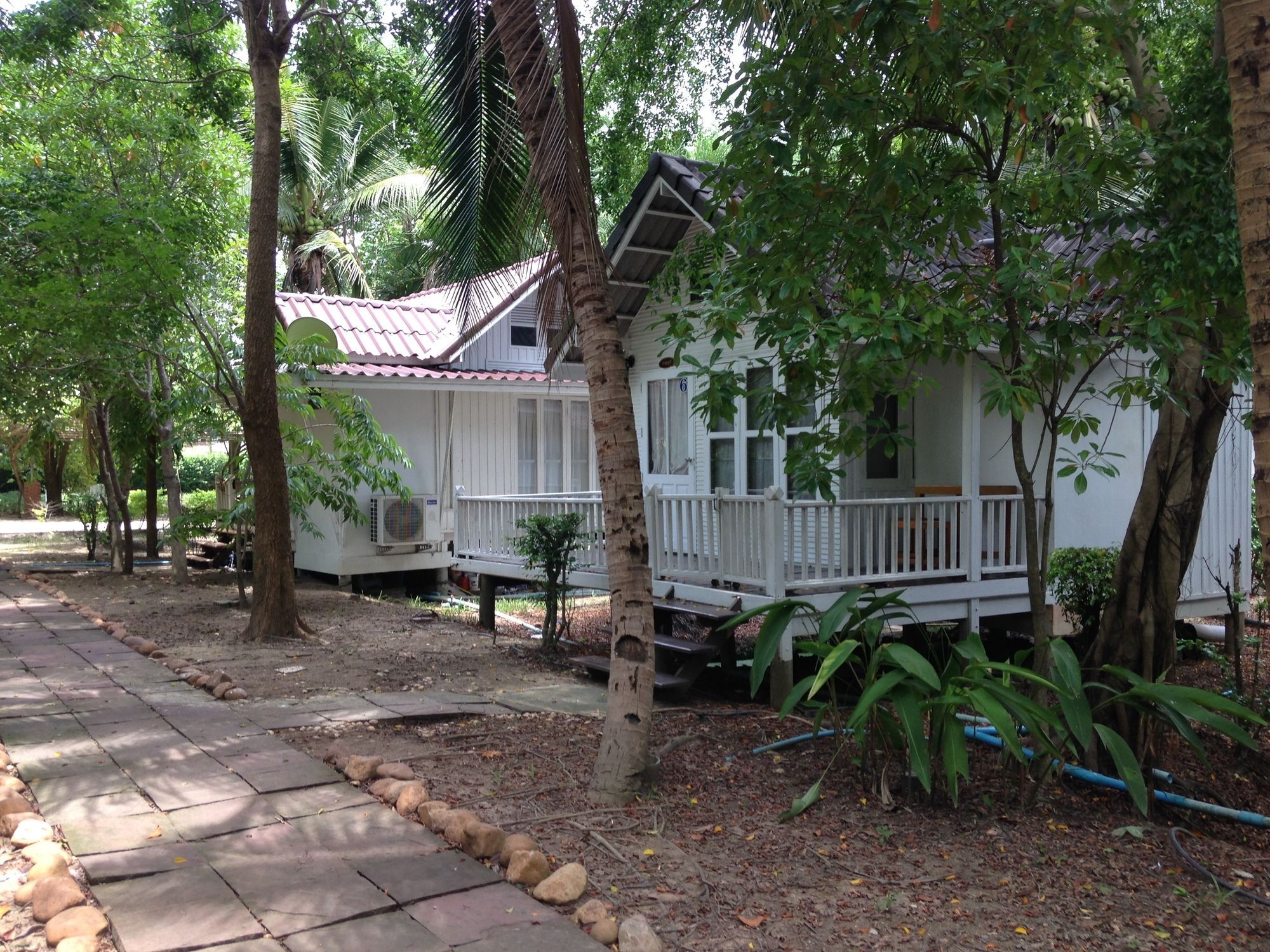 Resort Young Coconut Garden 2*