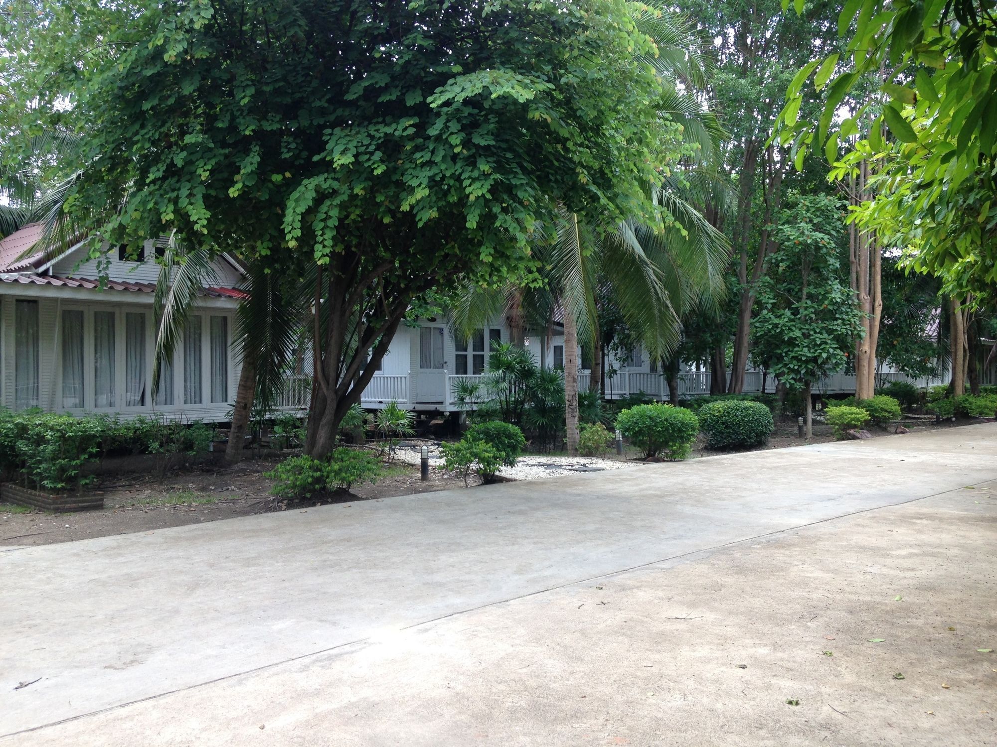 Young Coconut Garden Resort 2*