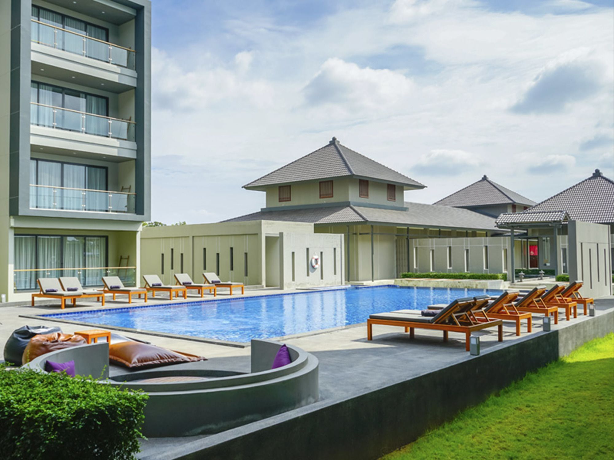 Serenity & Onsen 3* Kabin Buri