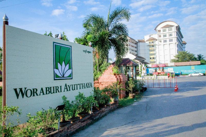 Woraburi & By The River 4*