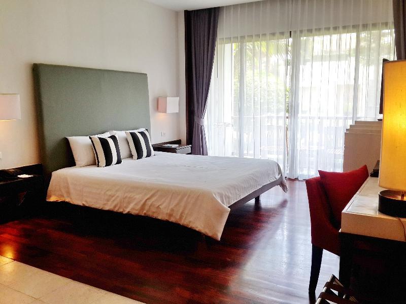 Resort The Tide Bang Saen