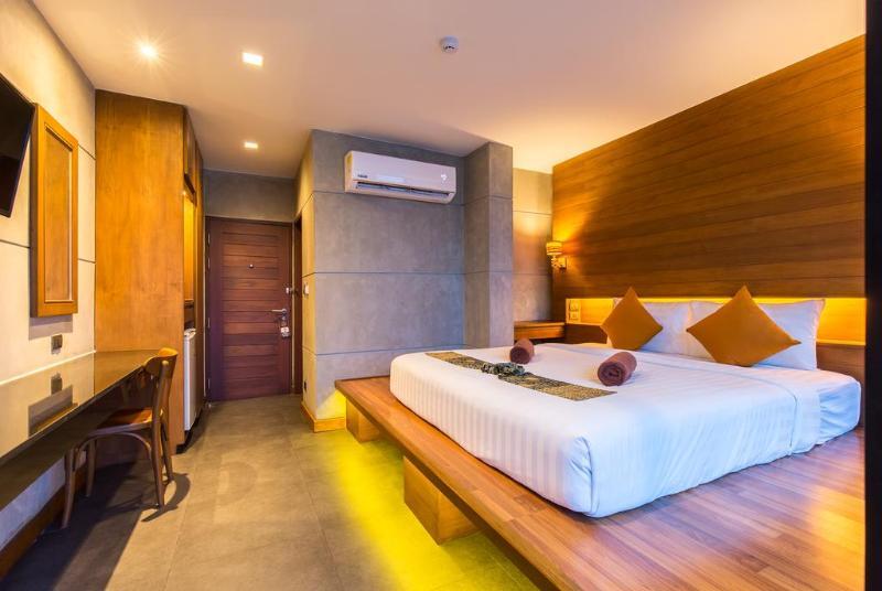 J4 Samui Hotel 2*