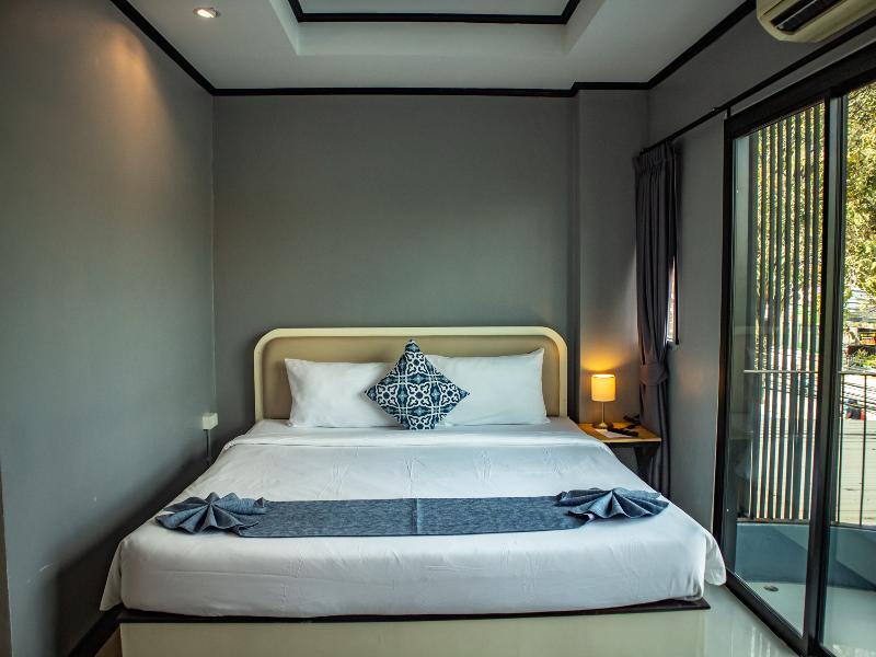 Hotel The Moon Night Ao Nang 3*
