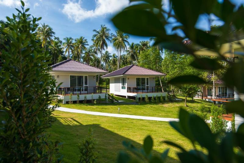 Resort Phangan Akuna 3*