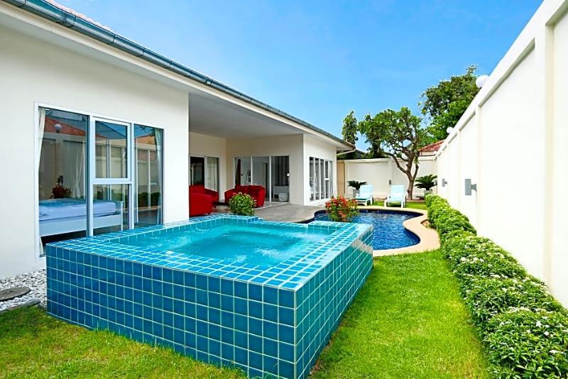 Tortuga Pattaya Villa
