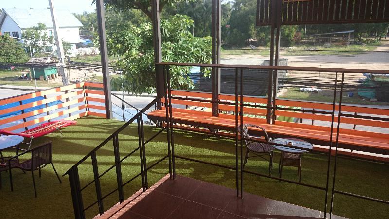 First And Frang - Koh Phangan 2*