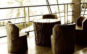Avatarn Miracles Hotel, Hotel 4*