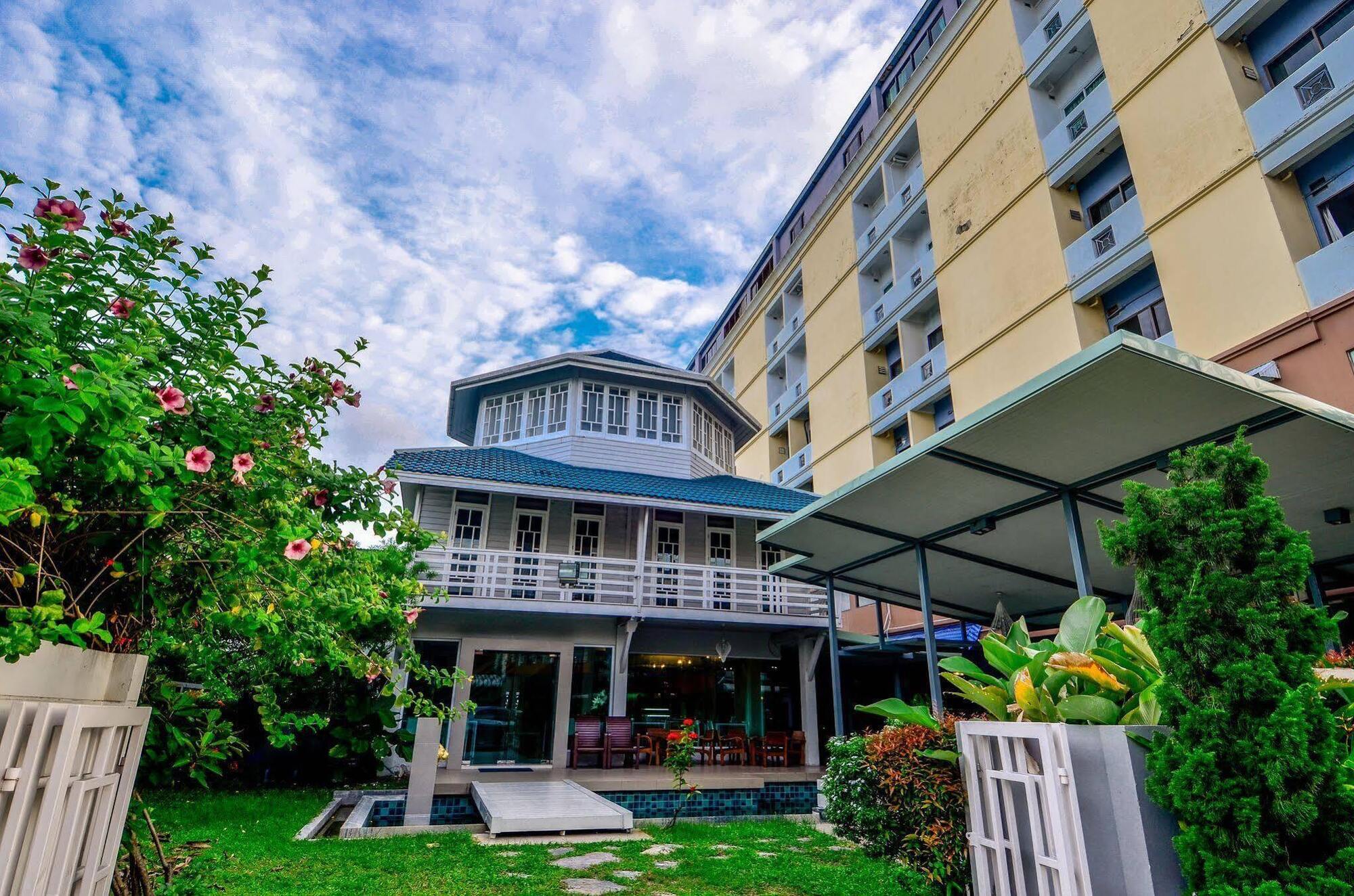 Viva Hotel 4*
