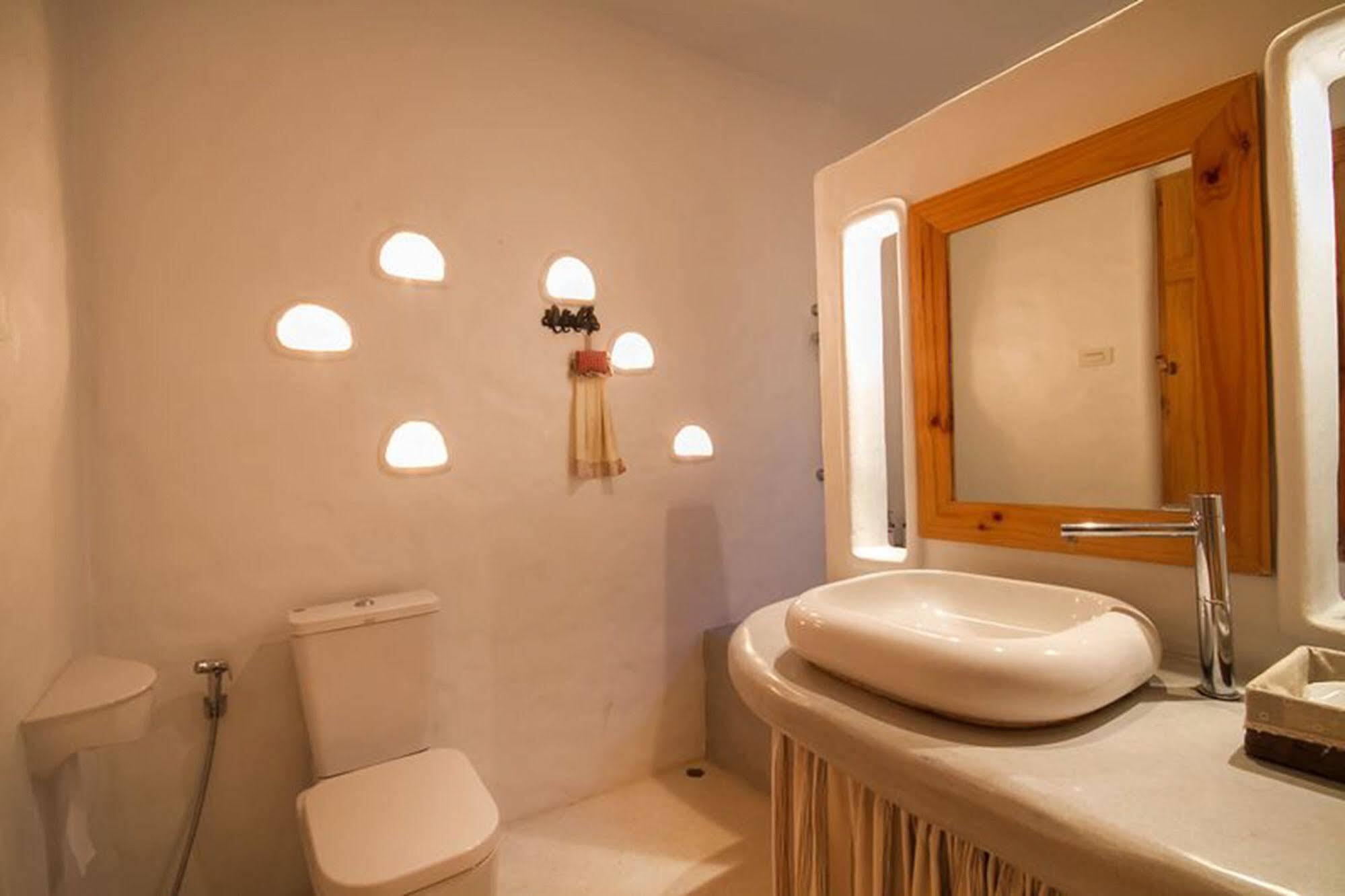 Hotel Morning Glory Suan Phueng