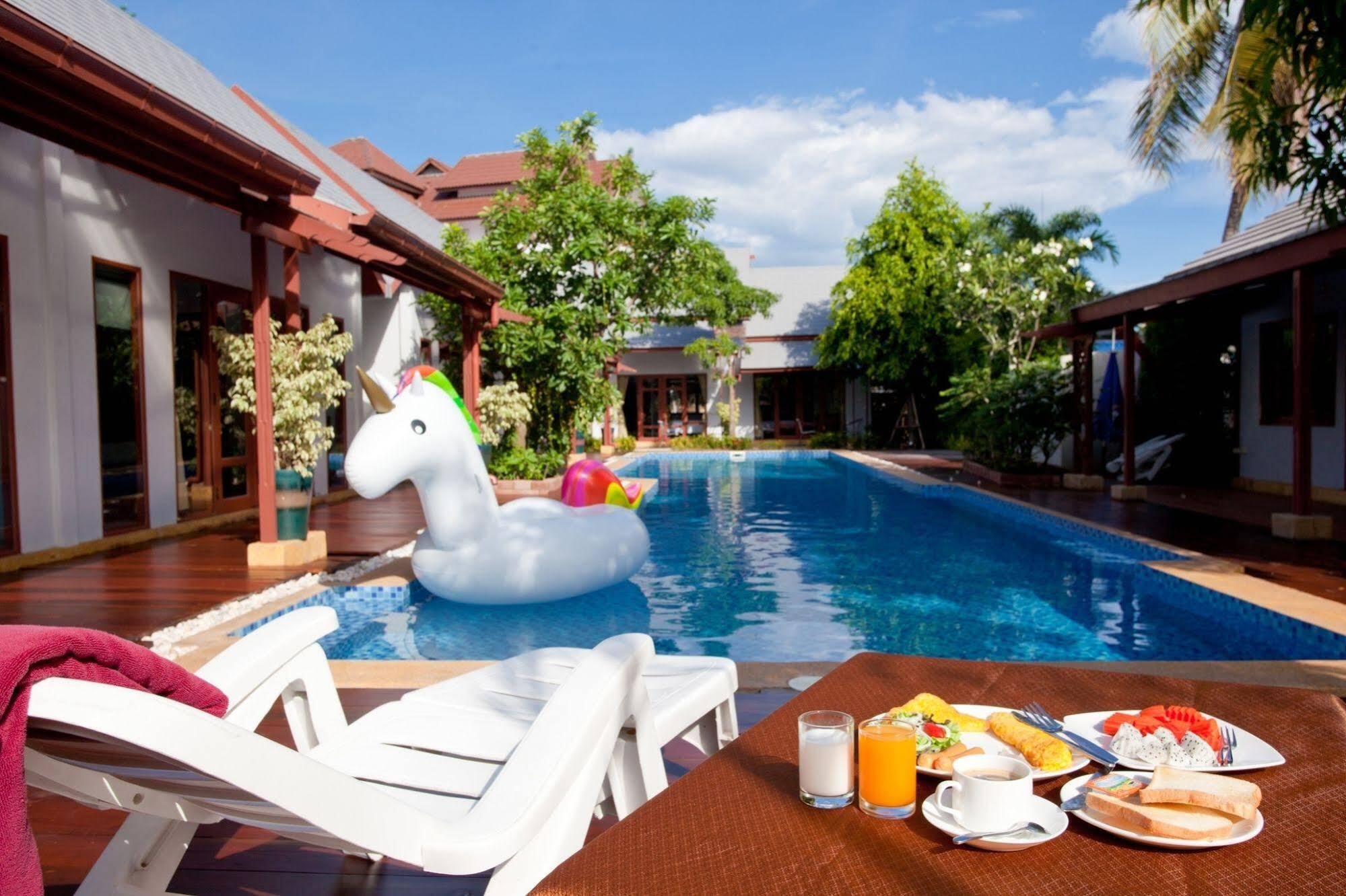 Ardea Pool Resort Amphawa
