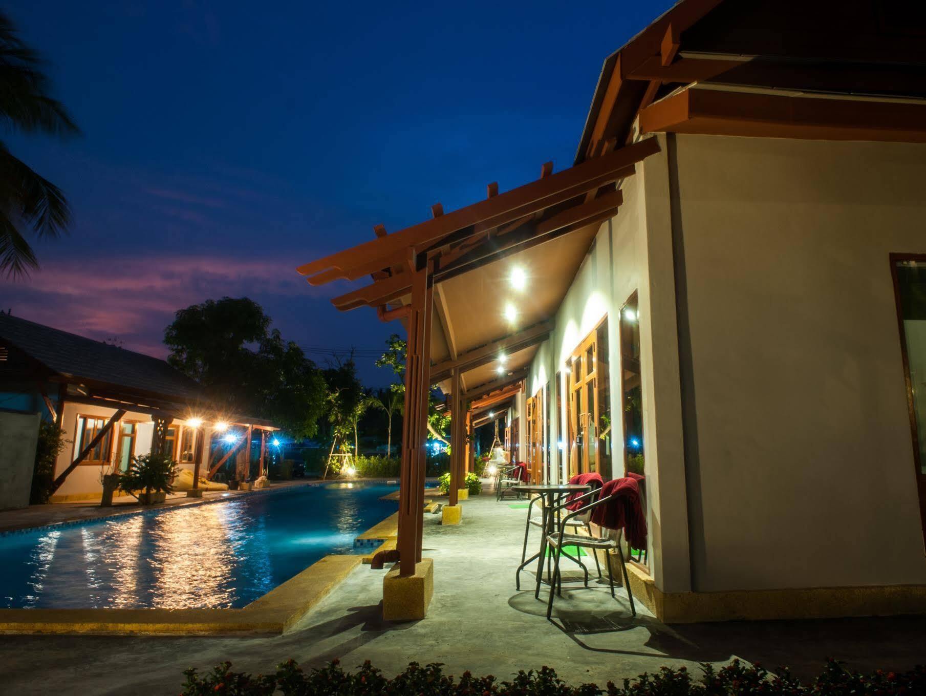 Ardea Pool Resort